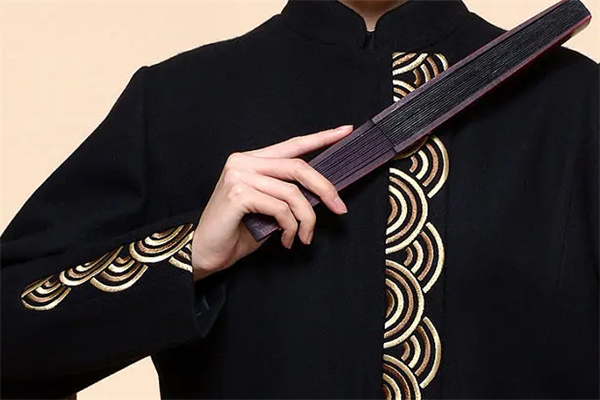 新中式服装加盟