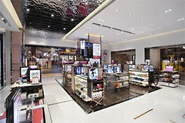 华免免税店