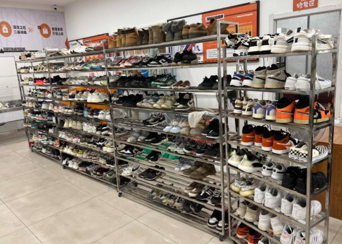 洗鞋店挣钱吗？加盟洗鞋店赚钱吗？