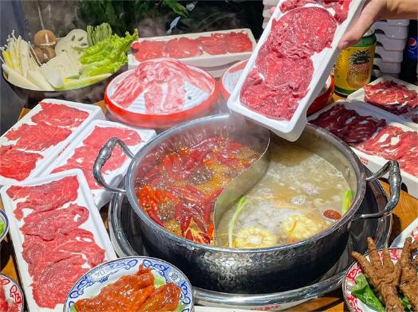 郝阿娘鲜切牛肉自助火锅加盟
