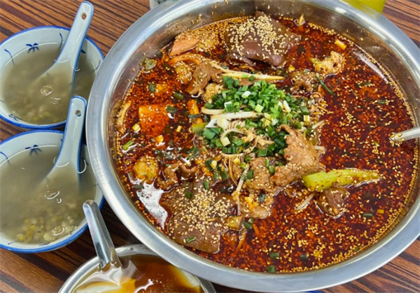 孔岳冒菜