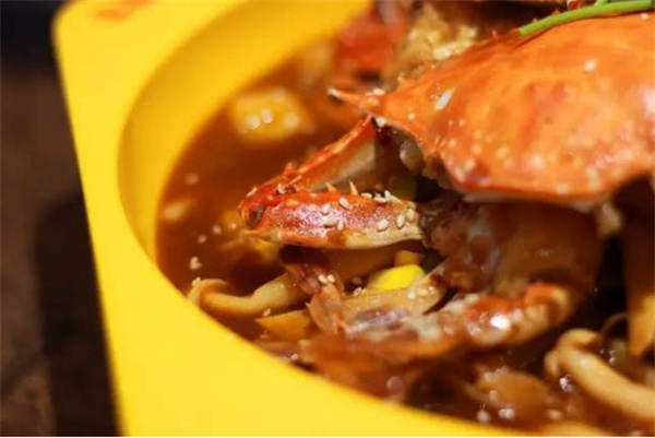 胖嘴肉蟹煲