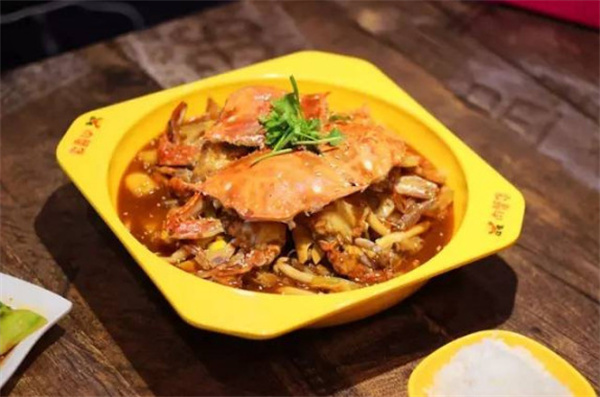 胖嘴肉蟹煲