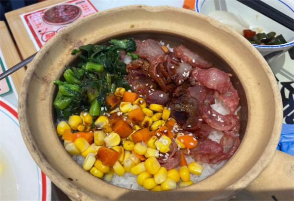 赵财财煲仔饭