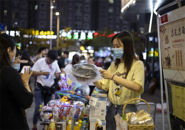 上海哪个地方可以摆地摊？