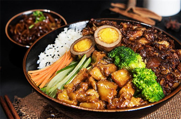 庆园猪脚饭加盟