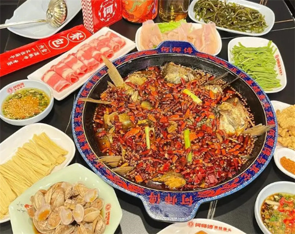 何师傅美蛙鱼头火锅加盟