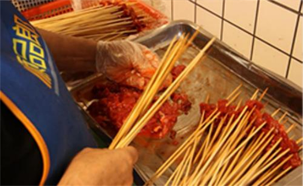 六年二班串串加盟