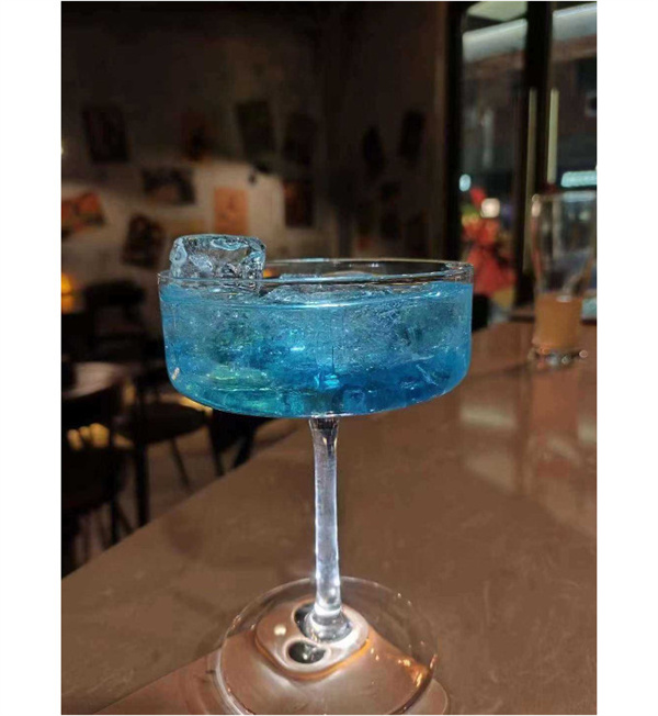 酒零派对:微醺之夜,派对无界,欢乐无限!