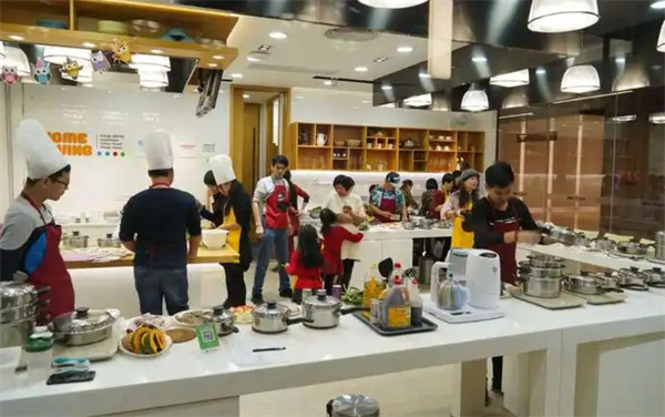 教孩子做饭整理亲子馆加盟