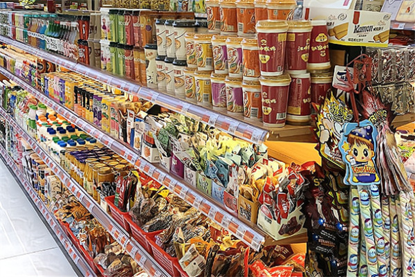 陆一鸣零食店加盟