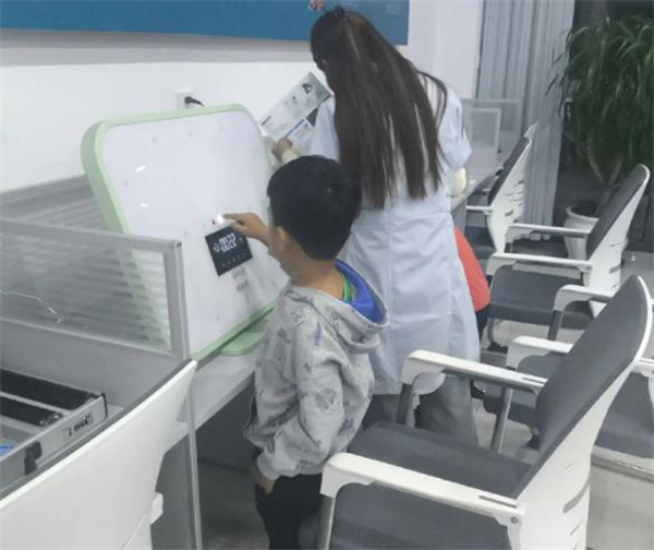 臻艾瞳加盟