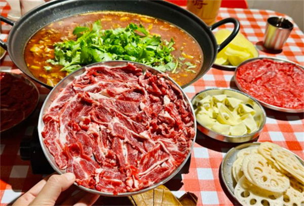 山下五厨渣渣牛肉火锅加盟