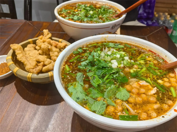 鲜港记米线加盟