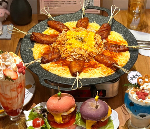 噜噜吖小食院加盟