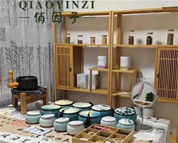 俏因子泥膜加盟