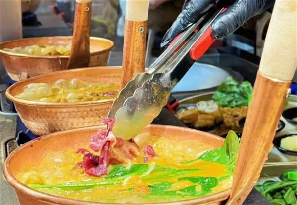 赵阗阗生烫牛肉米线加盟