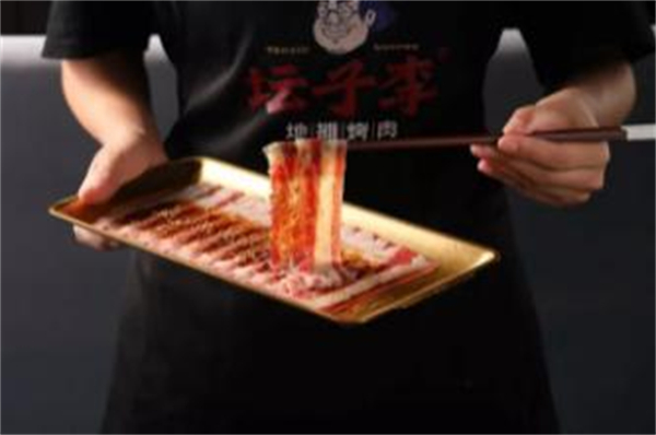 坛子里烤肉