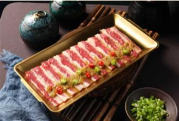 坛子里烤肉