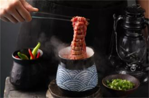 坛子里烤肉