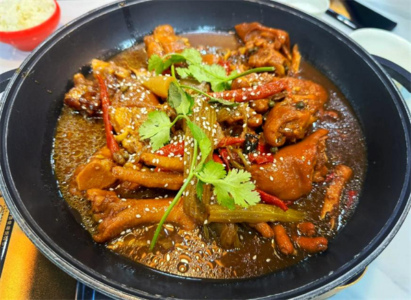 麻辣猪蹄火锅