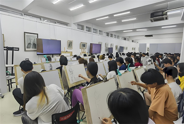 美术培训加盟
