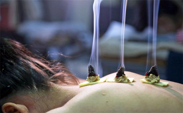 秋季艾灸加盟