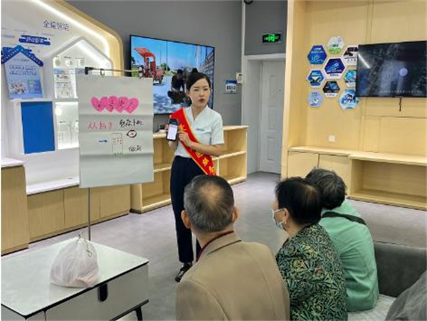 中老年惠民驿站加盟